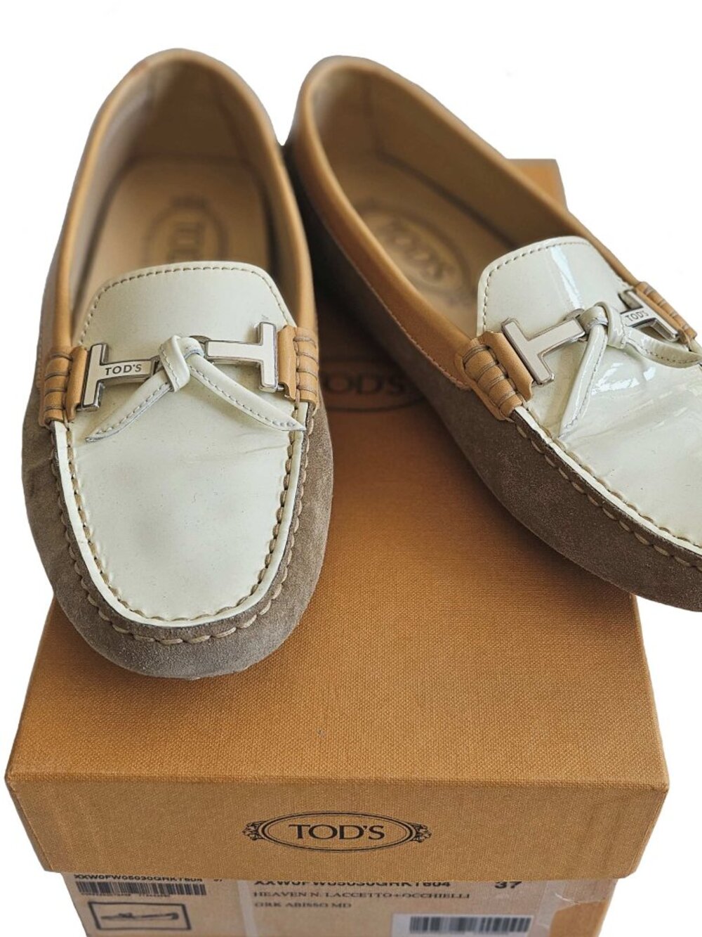 TOD’S COLORBLOCK SUEDE/PATENT LEATHER GOMMINO PENNY LOAFERS (37)